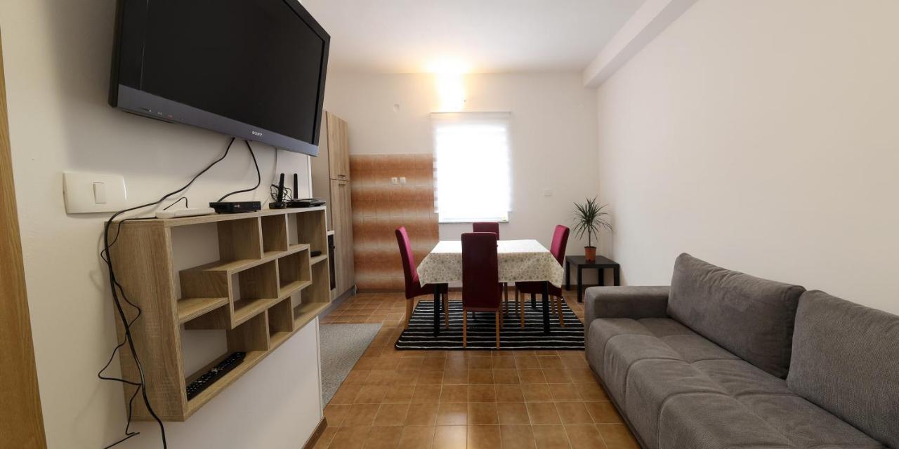 Ferienwohnung Veline Koper Exterior foto